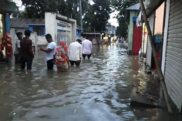 চাঁদপুরে নিম্নাঞ্চল প্লাবিত, মেঘনায় পানি বৃদ্ধি