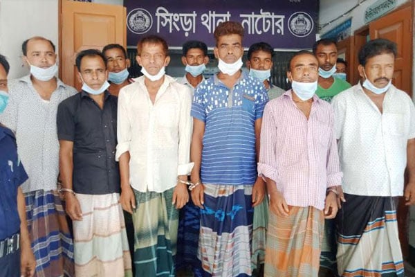 সিংড়ায় ইউপি সদস্যসহ ১০ জুয়ারি আটক