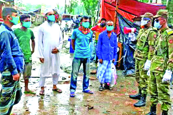 করোনা প্রতিরোধে সেনাবাহিনীর জনসচেতনতামূলক কার্যক্রম