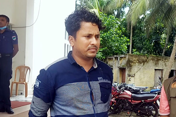 স্বামীর হাত-পা বেঁধে বাঁশবাগানে নিয়ে স্ত্রীকে গণধর্ষণ, অতঃপর...