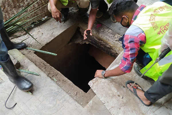 ডিএনসিসির অভিযানে ৭৫ স্থাপনায় মিলল এডিসের লার্ভা, জরিমানা