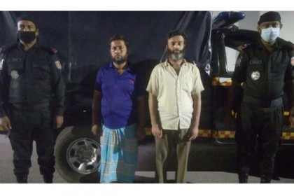 যাত্রাবাড়ীতে জাল সনদ প্রস্তুতকারী দুই ব্যক্তি আটক