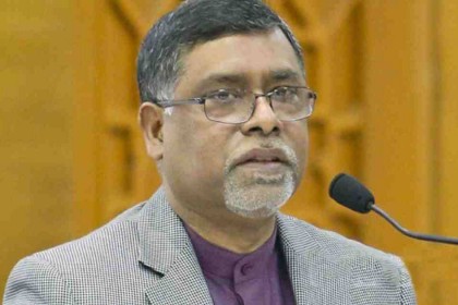 সবার আগে বাংলাদেশে করোনার ভ্যাকসিন পাওয়া সরকারের মূল লক্ষ্য
