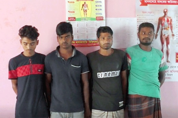 বন্ধুর হাত-পা বেঁধে কলেজছাত্রীকে 'ধর্ষণ'