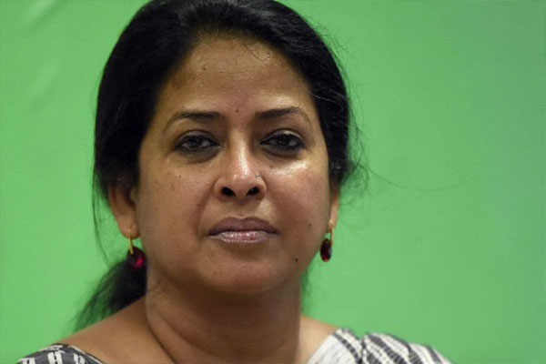 বাবার জন্য যেটা ভালো সেটাই যেন করেন ঈশ্বর : প্রণব-কন্যা শর্মিষ্ঠা