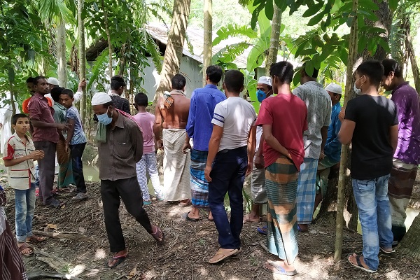 নিখোঁজের তিন দিন পরে ডোবা থেকে বৃদ্ধের মরদেহ উদ্ধার