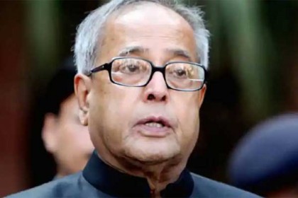 এখনো ভেন্টিলেটর সাপোর্টে প্রণব মুখার্জী