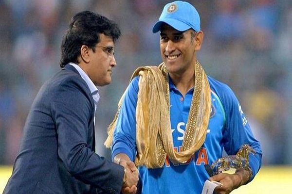 অবসরে ধোনি, যা বললেন সৌরভ গাঙ্গুলী