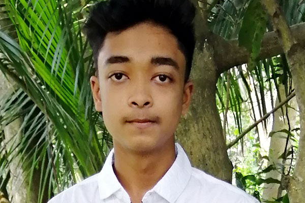 মনোহরগঞ্জে ৪১ দিনেও সন্ধান মেলেনি স্কুলছাত্রের