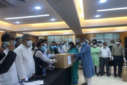 ‘দুর্যোগে আওয়ামী লীগ সব সময় মানুষের পাশে থাকে’ 