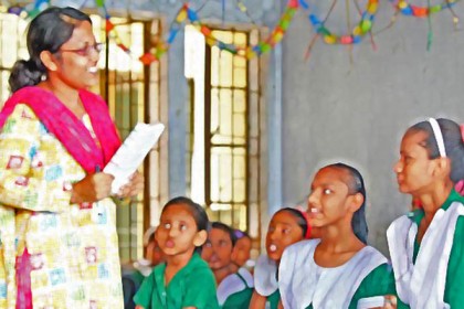 আসছে ৩৫ হাজার শিক্ষক নিয়োগের বিজ্ঞপ্তি