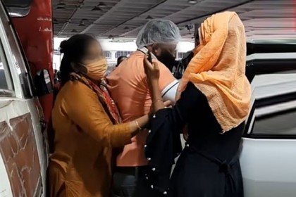 আইনে নিষেধ থাকলেও যেভাবে বারবার বিয়ে করে 'বিয়ে পাগল'রা!
