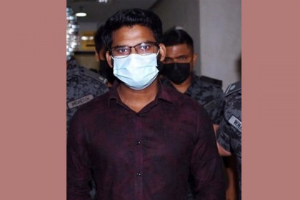 মালয়েশিয়া থেকে দেশে ফিরলেন রায়হান কবির