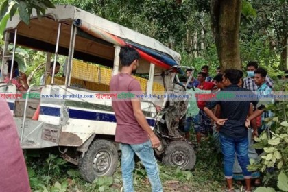 রাজশাহীতে ট্রাক-লেগুনার সংঘর্ষে ব্যবসায়ী নিহত