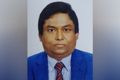 করোনা নিয়ে গণভবনে : ডাক বিভাগের ডিজির বরখাস্ত চেয়ে আইনি নোটিশ