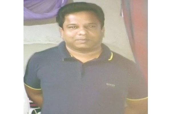 ধর্ষণের অভিযোগে কাঠালিয়া উপজেলা চেয়ারম্যানের বিরুদ্ধে মামলা 

