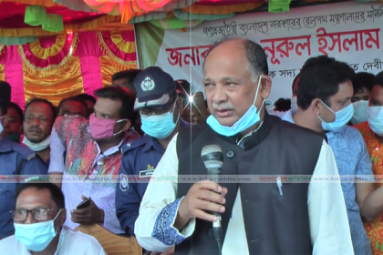 কৃষি জমি নষ্ট করে শিল্প কারখানা গড়ে তোলা যাবে না: রেলমন্ত্রী