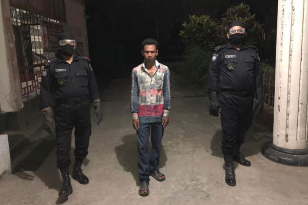 দিনাজপুরে প্রতিবন্ধীকে ধর্ষণের অভিযোগে যুবক গ্রেফতার