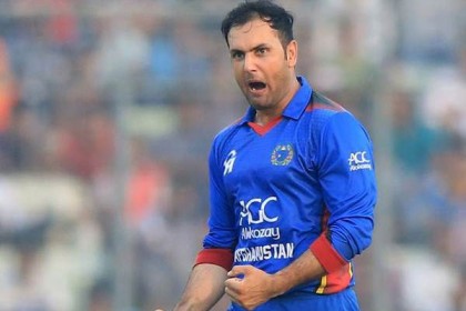 বিরল নজির গড়লেন আফগানিস্তানের মোহম্মদ নবি