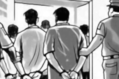 যাত্রাবাড়ীতে ইয়াবাসহ ৩ জন গ্রেপ্তার