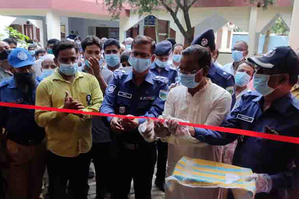 নলডাঙ্গায় বিট পুলিশিং কার্যালয়ের উদ্বোধন

