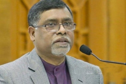 'ফ্যাসিলিটি থাকলে বাংলাদেশেই করোনার ভ্যাকসিন উৎপাদনের অনুমতি দেবে রাশিয়া'