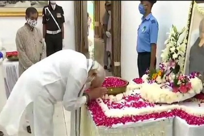 আজ প্রণবের শেষকৃত্য, শ্রদ্ধা জানালেন মোদি