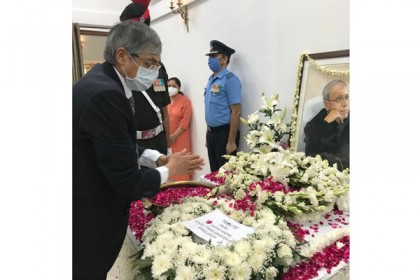 প্রয়াত প্রণব মুখার্জিকে বাংলাদেশ হাইকমিশনের শ্রদ্ধা 