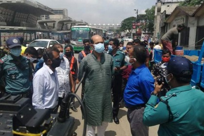 যত ক্ষমতাধরই হোক না কেন, কাউকে ছাড় দেব না : মেয়র আতিক

