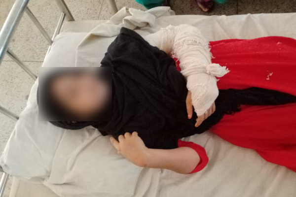 ছাত্রীকে মেরে হাড় ভেঙে ফেলার অভিযোগ