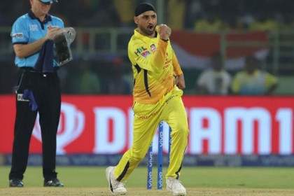 আইপিএলে সমস্যার পাহাড়ে চেন্নাই, এবার হরভজনকে নিয়ে ধোঁয়াশা