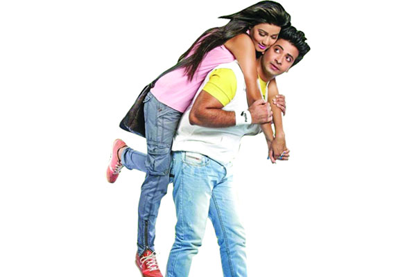 ফের ক্যামেরার সামনে