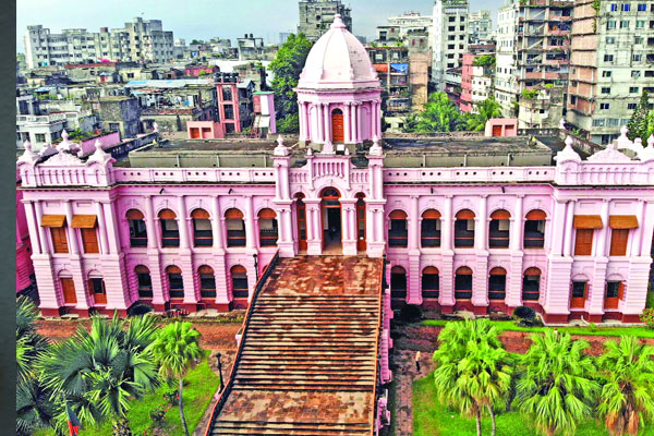 ঢাকার নবাবি ঐতিহ্য আহসান মঞ্জিল