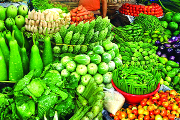 সবজির অগ্নিমূল্যে নাকাল ক্রেতা