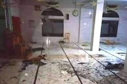  নারায়ণগঞ্জে মসজিদে বিস্ফোরণ : দগ্ধ-আহতের প্রচুর রক্তের প্রয়োজন 
