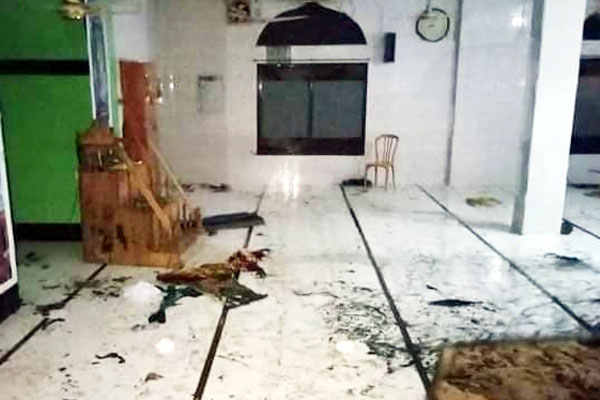 মসজিদে বিস্ফোরণে মৃতের সংখ্যা বেড়ে দাঁড়াল ২৮