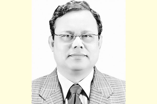 অধমদেরই রাজত্ব : উত্তম লুপ্তপ্রায়