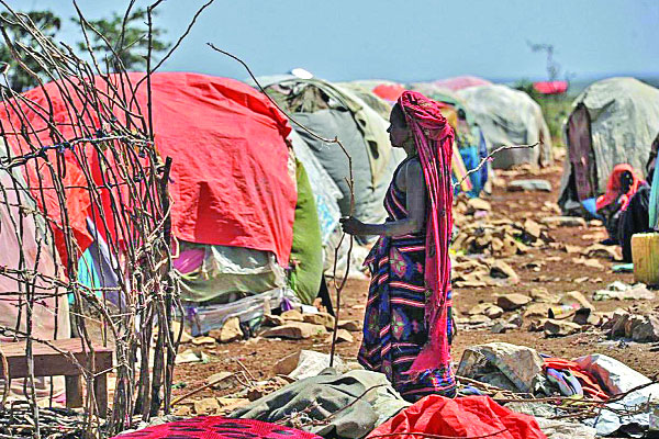 আমেরিকার কারণে চার কোটি মানুষ বাস্তুচ্যুত