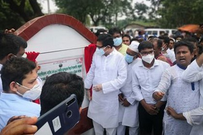 
বাংলাদেশকে মধ্যম আয়ের দেশে পরিণত করেছে শেখ হাসিনা সরকার: পলক