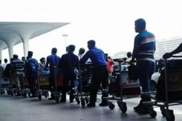 যে কারণে কারাগারে ২১৯ প্রবাসী
