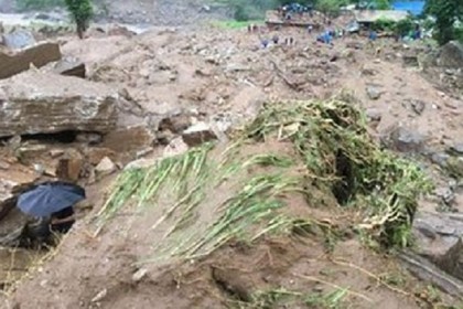 নেপালে ভূমিধসে ৩ জনের মৃত্যু