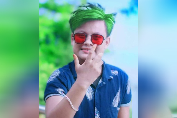 ছেলে সেজে মেয়েদের সাথে সমকামিতা, অবশেষে গ্রেফতার সেই টিকটকার