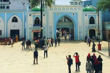 নিষেধাজ্ঞা উঠার পর শাহজালাল মাজারে ভক্ত-দর্শনার্থীদের ভিড়