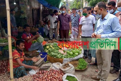 রাজশাহীতে ম্যাজিস্ট্রেট ফিরে যেতেই বাড়ল পিয়াজের দাম