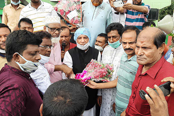 'শ্রমিকদের শ্রম ছাড়া জাতীয় অর্থনীতি অচল'