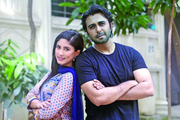 ‘দ্বিধা’য় অপূর্ব-সাফা