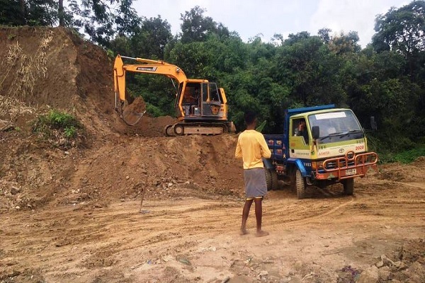 বান্দরবানে ইটভাটার নামে পাহাড় কাটার মহোৎসব