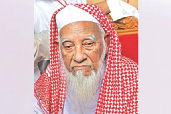 হাটহাজারীতে আল্লামা শফী’র মরদেহ
