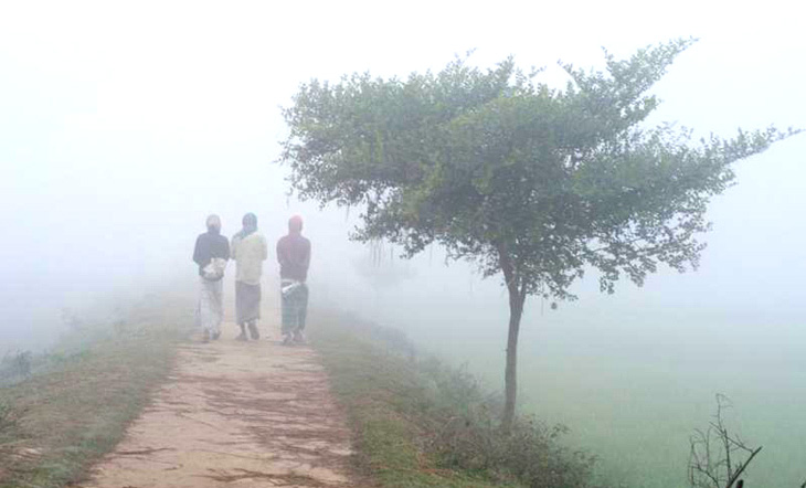 রংপুরে শরতেই শীত-বর্ষার আমেজ