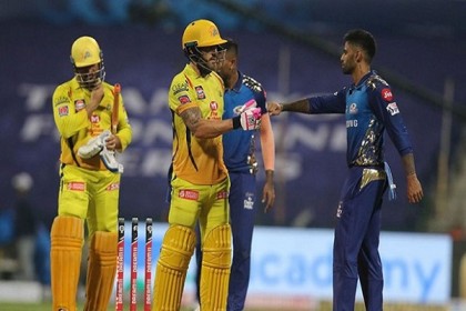 মুম্বাইকে হারিয়ে আইপিএল শুরু চেন্নাইয়ের